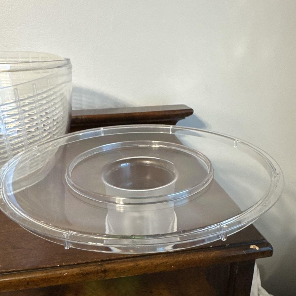 OXO Salad Spinner - Clear With Black Button 10.5" - Picture 7 of 13